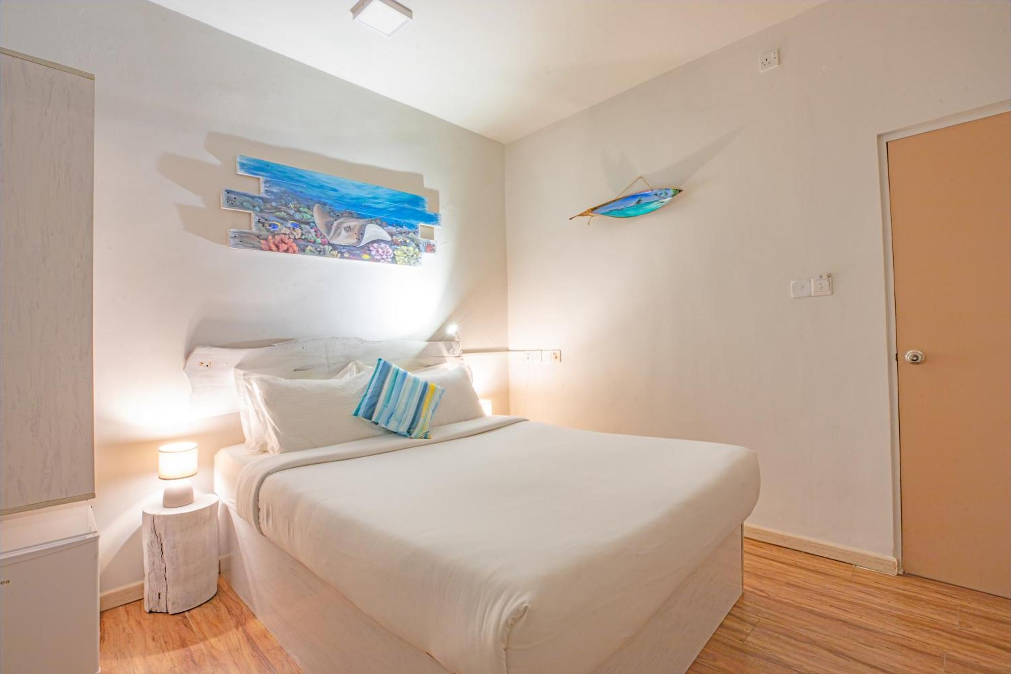 Hotel Ocean Pearl Maldives At Gulhi Island Extérieur photo