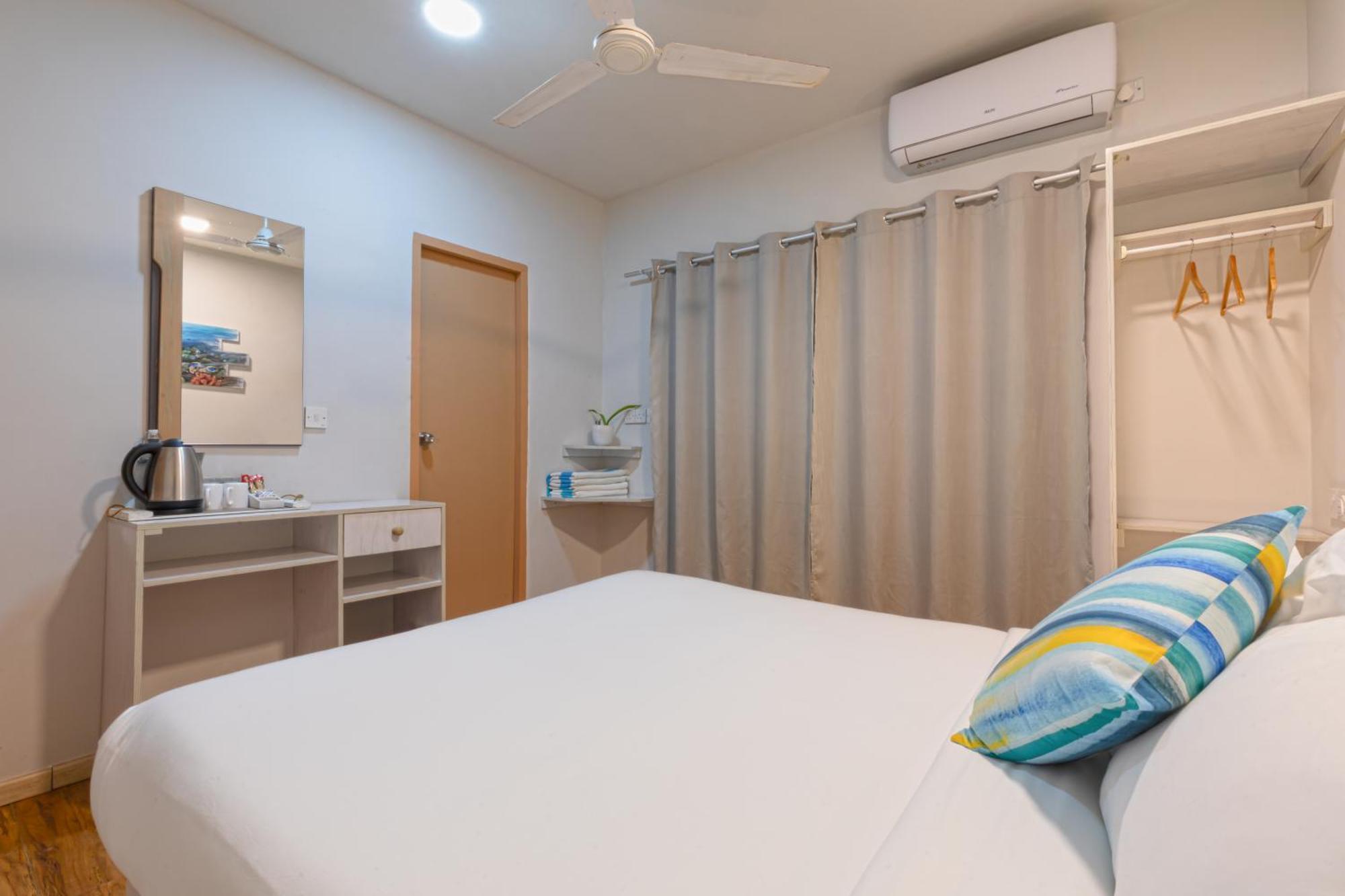 Hotel Ocean Pearl Maldives At Gulhi Island Extérieur photo