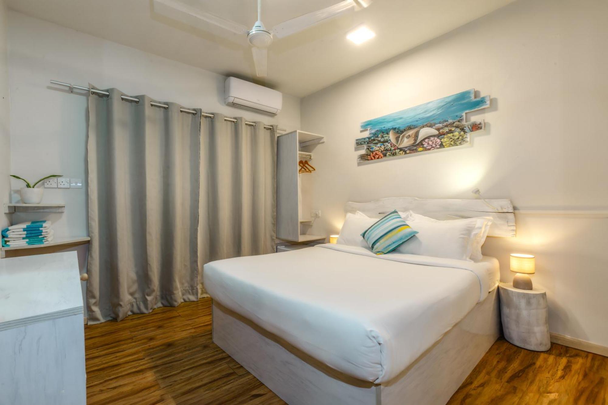 Hotel Ocean Pearl Maldives At Gulhi Island Extérieur photo