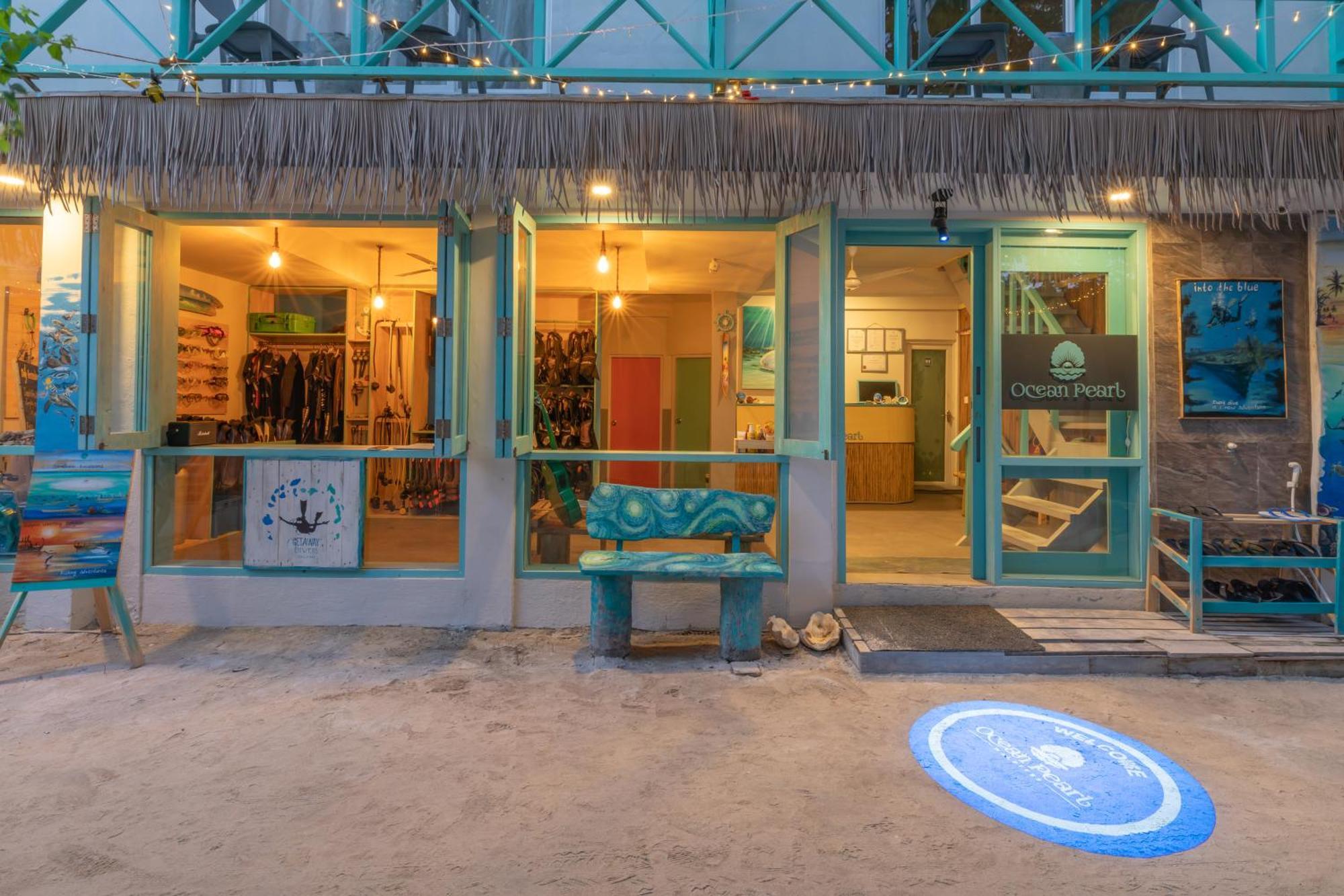 Hotel Ocean Pearl Maldives At Gulhi Island Extérieur photo
